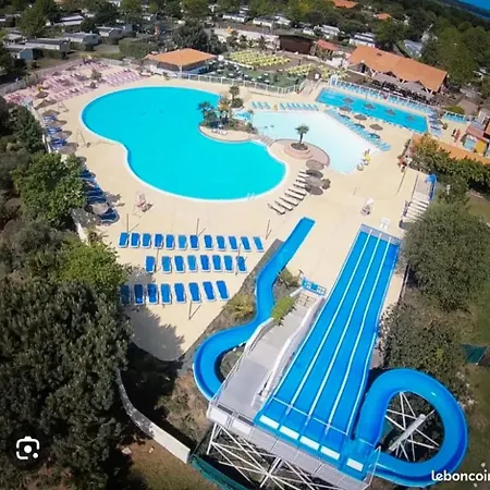 Prázdninový dům Confort + Piscine Gastes